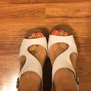 Skechers white sandals with memory foam size 10
